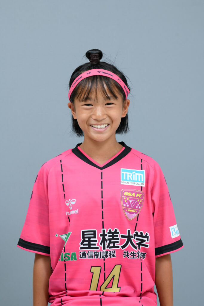 安井　遥羽