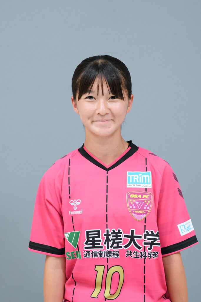 山田　柚