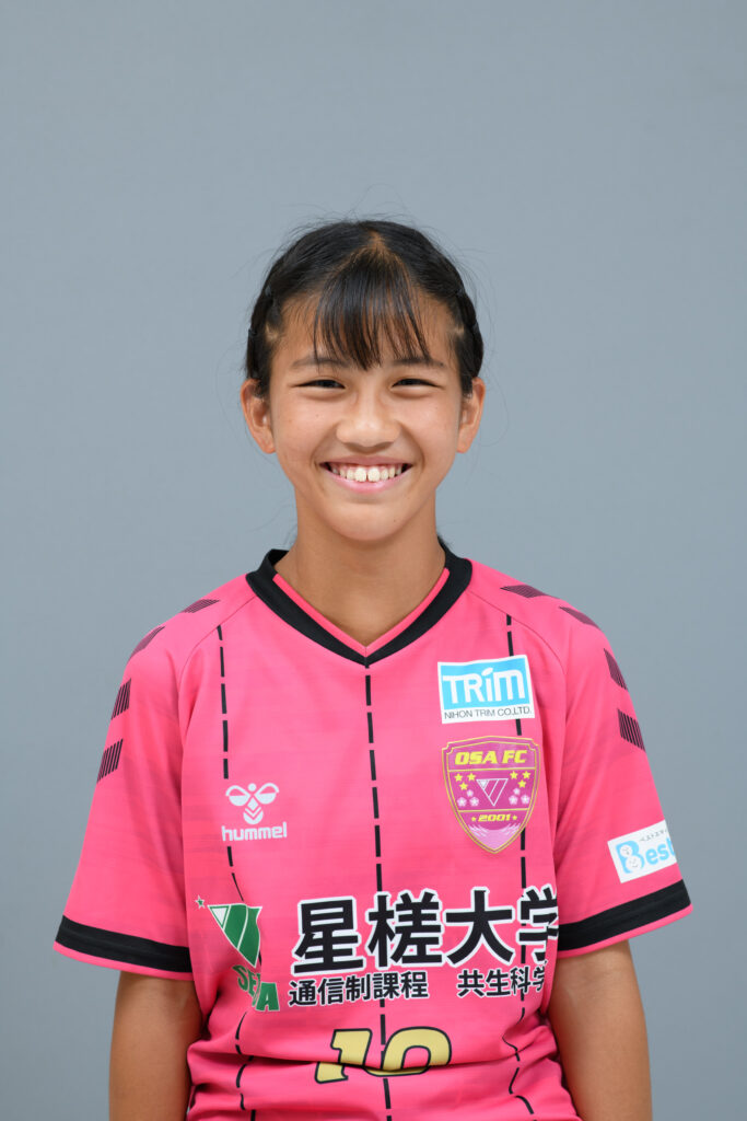 岡田　虹音